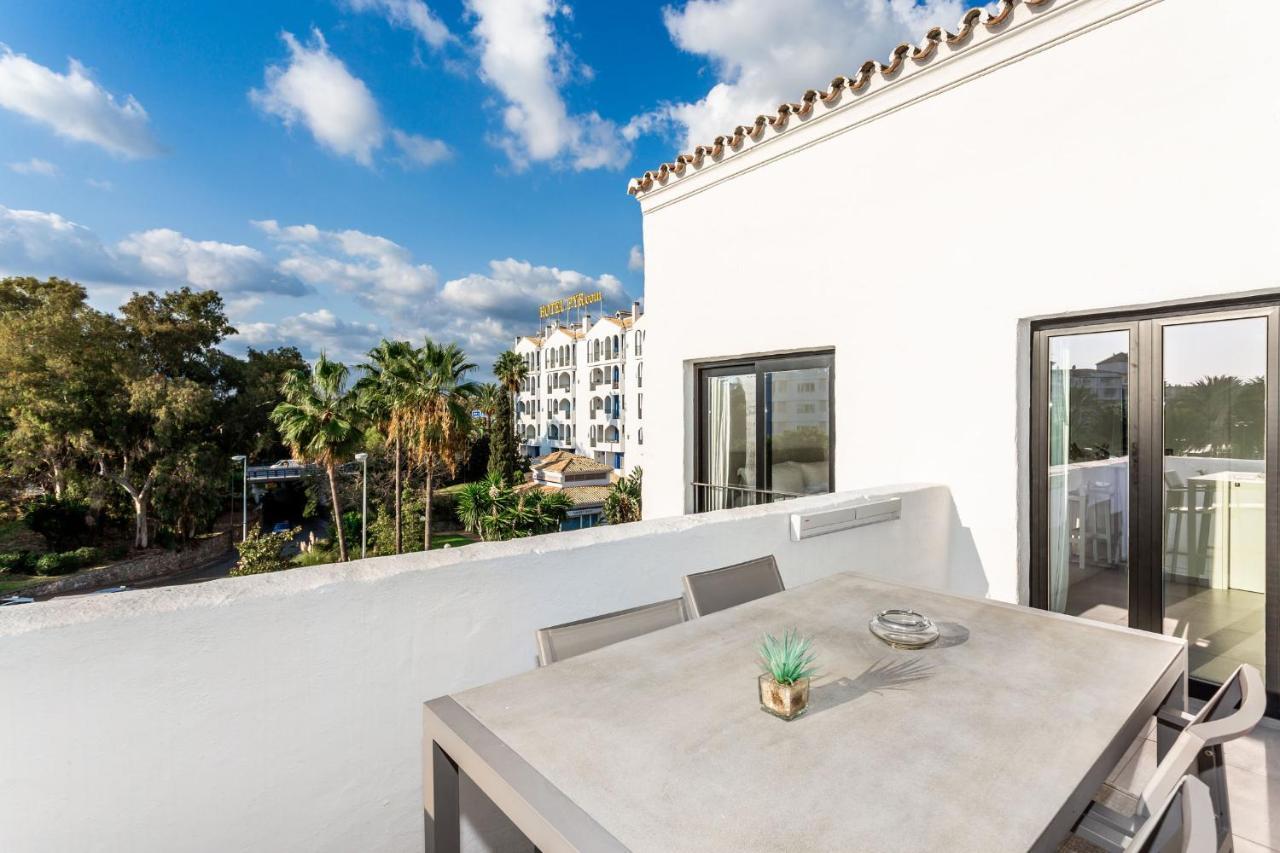 By Riva - Chic, Contemporary Studio In Puerto Banus Gardens 马尔韦利亚 外观 照片